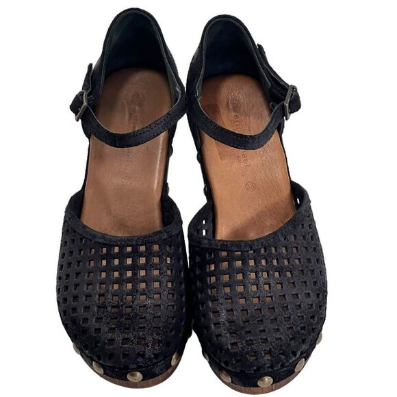 Eric Michael Black Wood Gigi Clog Sandals - Picture 3 of 16